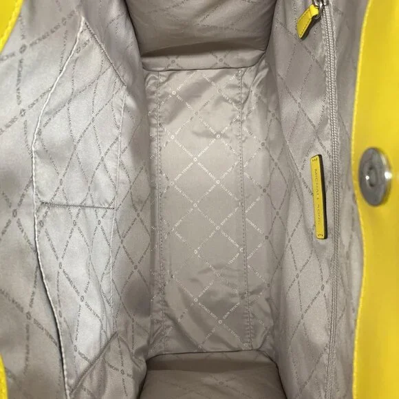 Michael Kors Kenly Large Signature Tote Bag White Yellow Citrus - Picture 8 of 10